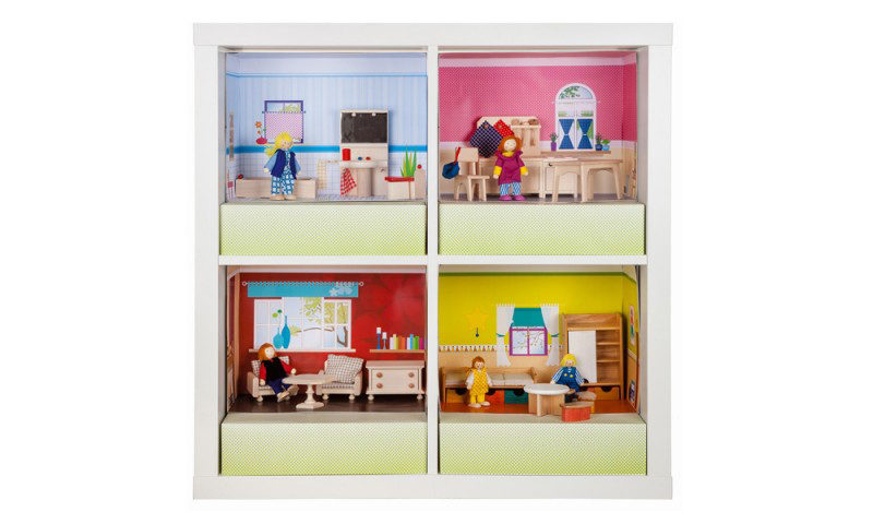 Puppenstuben im Ikea Kallax Regal | http://new-swedish-design.de/de/