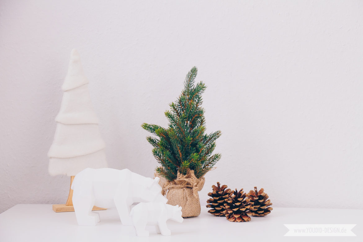 Minimalistische nordische skandinavische Weihnachtsdeko Waldlandschaft | www.youdid-design.de