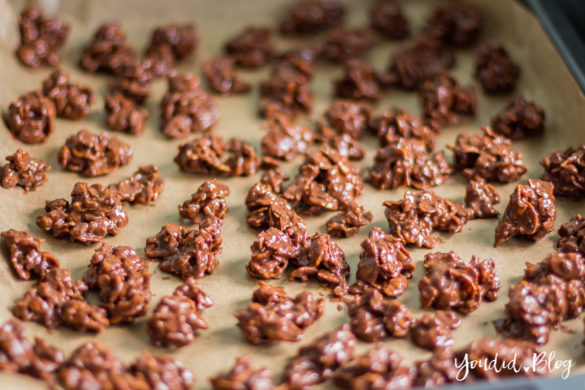 Toffifee Schoko Crossies mit dem Thermomix selber machen selbstgemacht Rezept Chocolate Caramel Nut Choco Crossies | https://youdid.blog