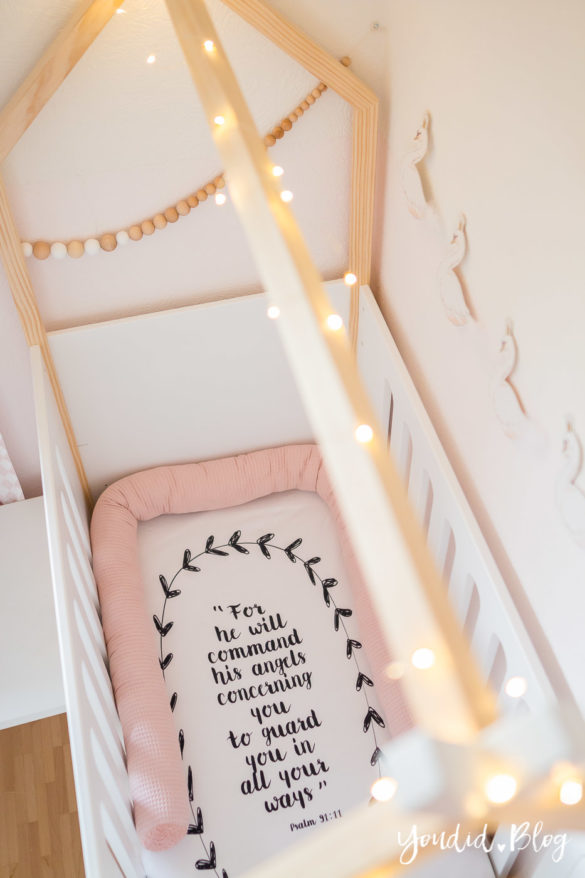 Ein Hausbett selber bauen oder auch nicht skandinavisches Kinderzimmer Make over DIY housebed nordic kidsroom | https://youdid.blog