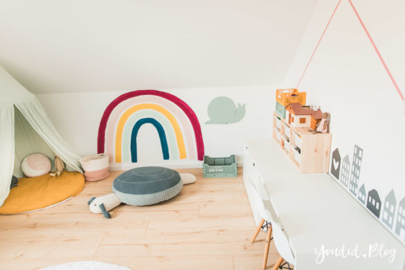 Zwischen Windeln Corona und Einhorn Kneten - Bleib Lässig Zuhause Skandinavisches Kinderzimmer Regenbogen Baldachin Betthimmel IKEA Hack Sitzschnecke | https://youdid.blog